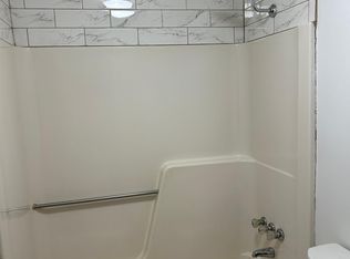 125 W 9th Ave APT 207, Tarentum, PA 15084