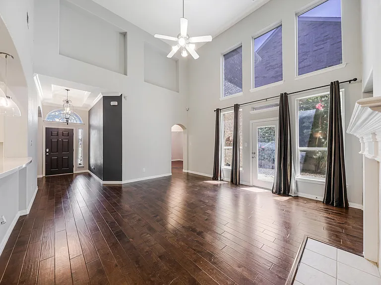 957 Turnstone Trl — Photo 4