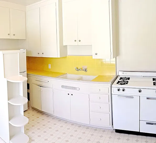 Westwood Apartments — Photo 2