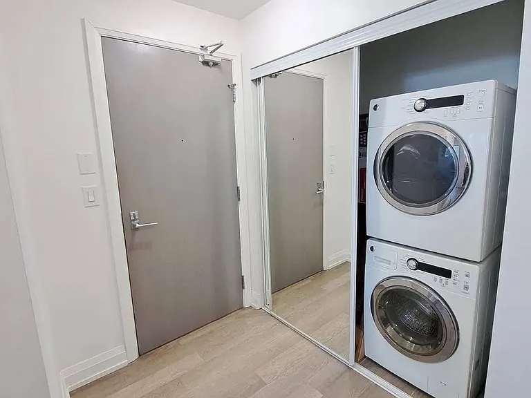 7165 Yonge St #2301 — Photo 9