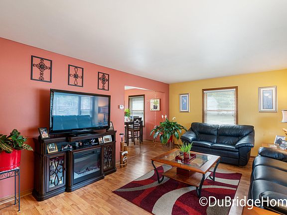 5th image of 3332 Statesman Ct NE