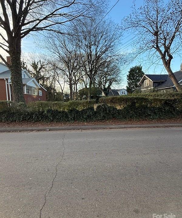1st image of 321 Campus St