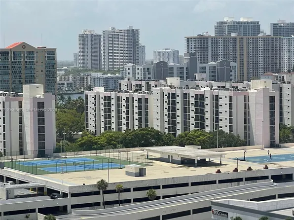 16919 N Bay Rd APT 414, Sunny Isles Beach, FL 33160