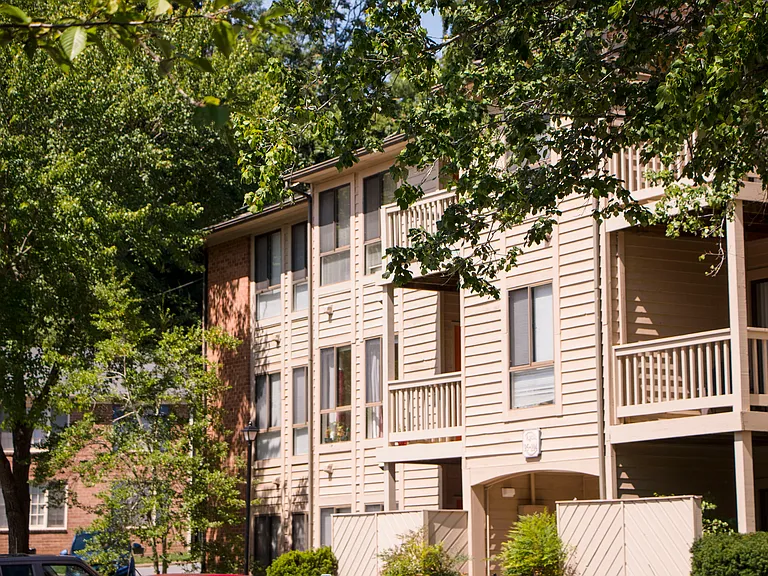 Princeton Circle West Apartments — Photo 6
