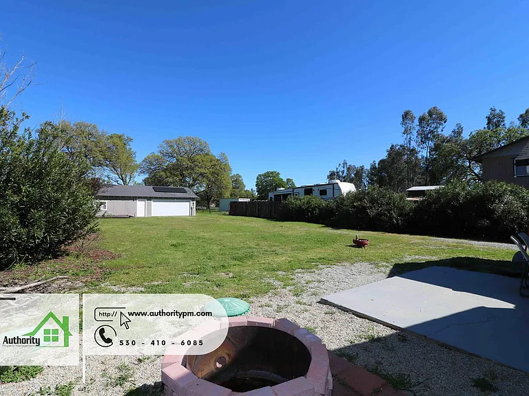 3457 Charles St — Photo 24