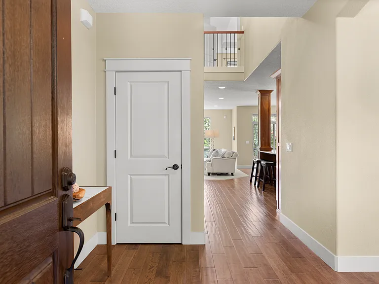 16630 NW Vetter Dr — Photo 2