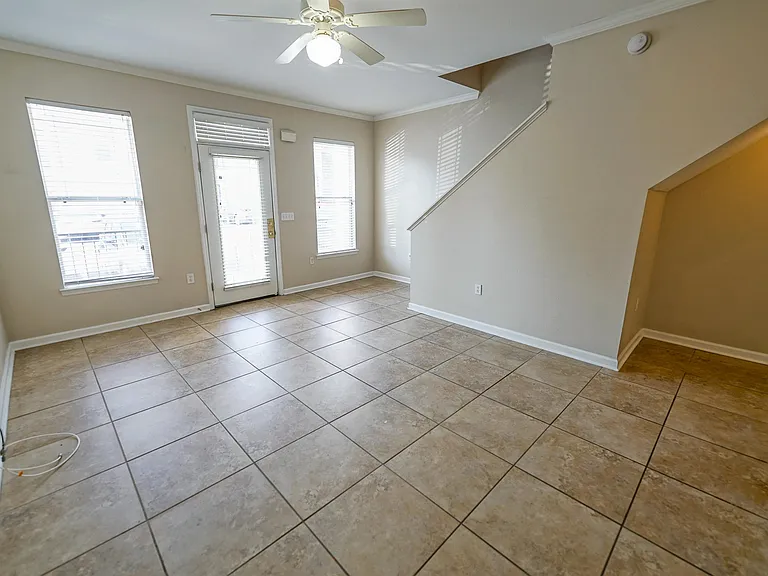 2400 Fred Smith Rd #204 — Photo 5