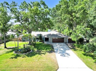 1220 Pinellas Point Dr S, Saint Petersburg, FL 33705