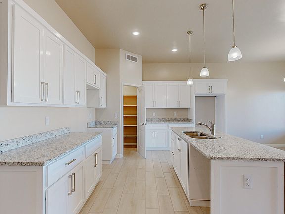 5th image of 13861 Paseo Celeste Dr