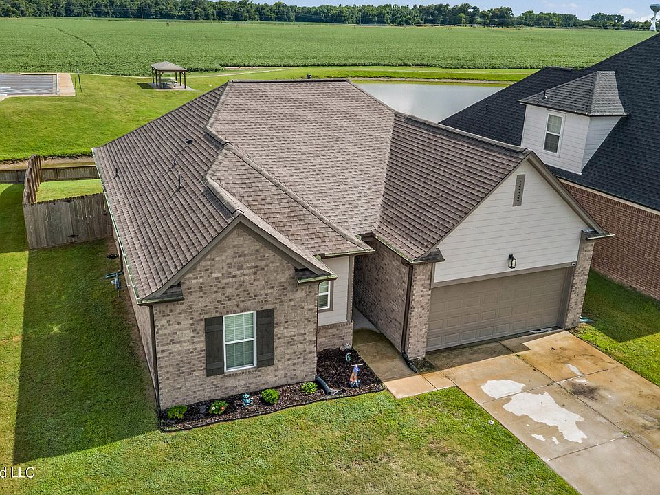 1st image of 9073 Lakeside Cir S