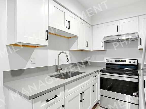 5th image of 209 N Bushnell Ave #B
