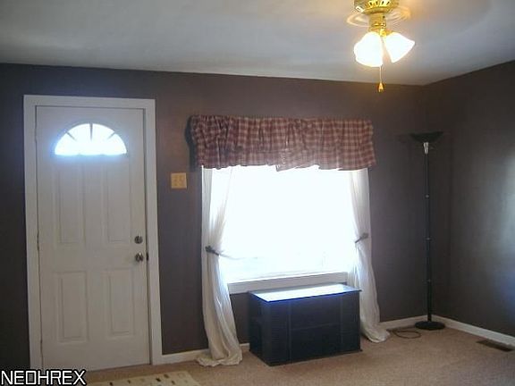 2nd image of 6294 Skyline Dr