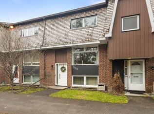 765B Ridgewood Ave, Ottawa, ON K1V 6M8