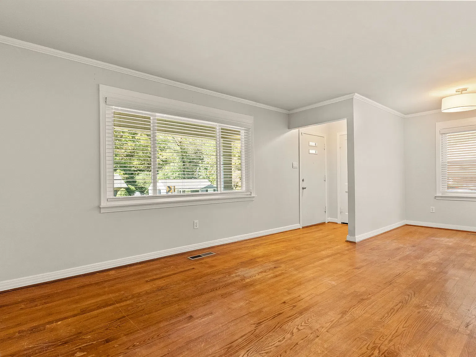 1201 Pine Valley Rd — Photo 3