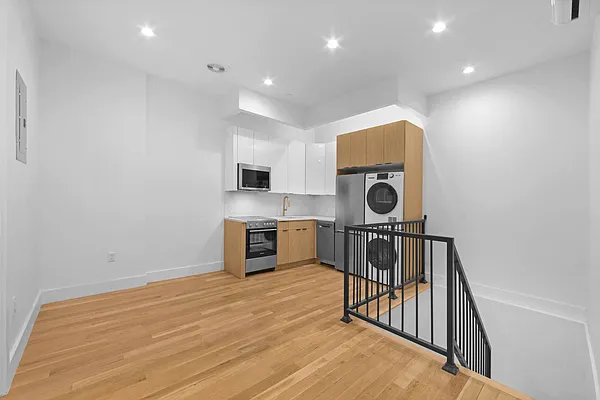 Rented by TorsX Inc | media 2