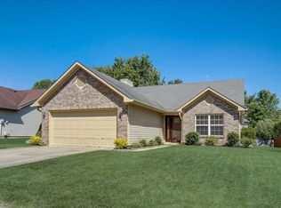 11490 Meadowlark Cir, Fishers, IN 46038