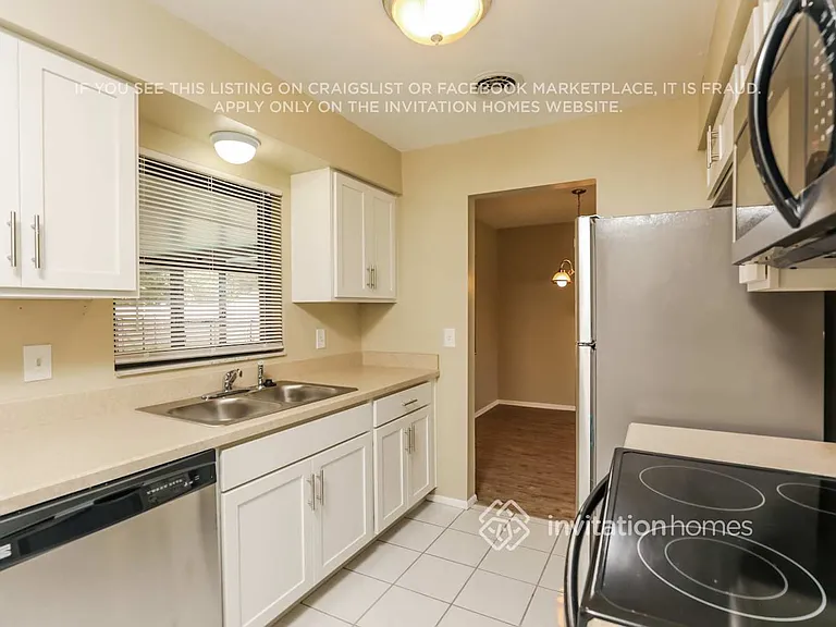 10948 Tangora St — Photo 5
