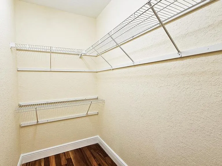 7813 Sugar Bend Dr — Photo 11