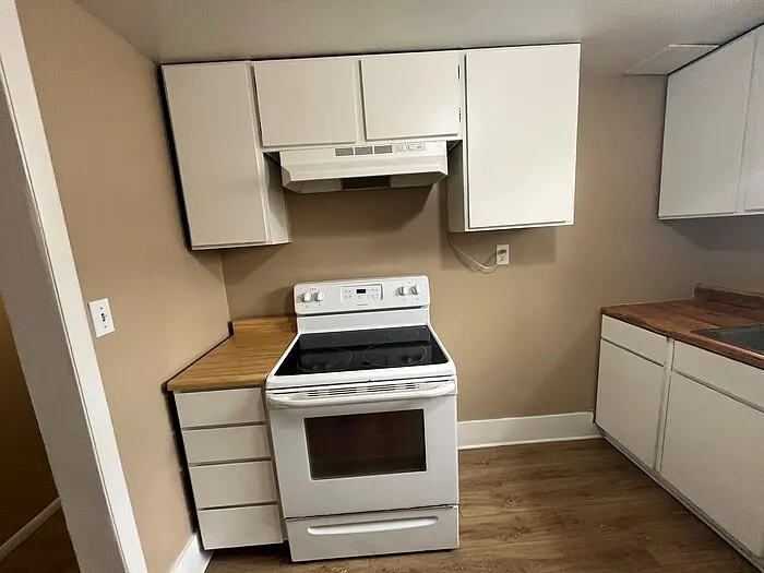 515 W Fern Dr #A — Photo 6