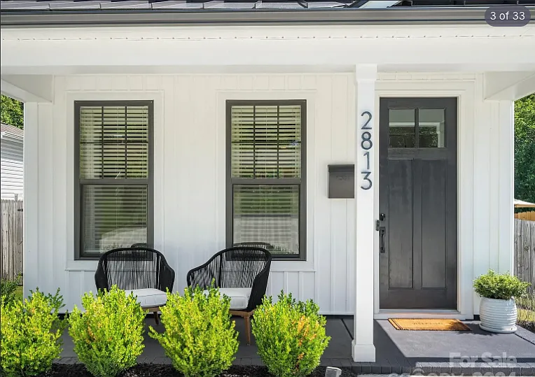 2813 Shamrock Dr — Photo 2