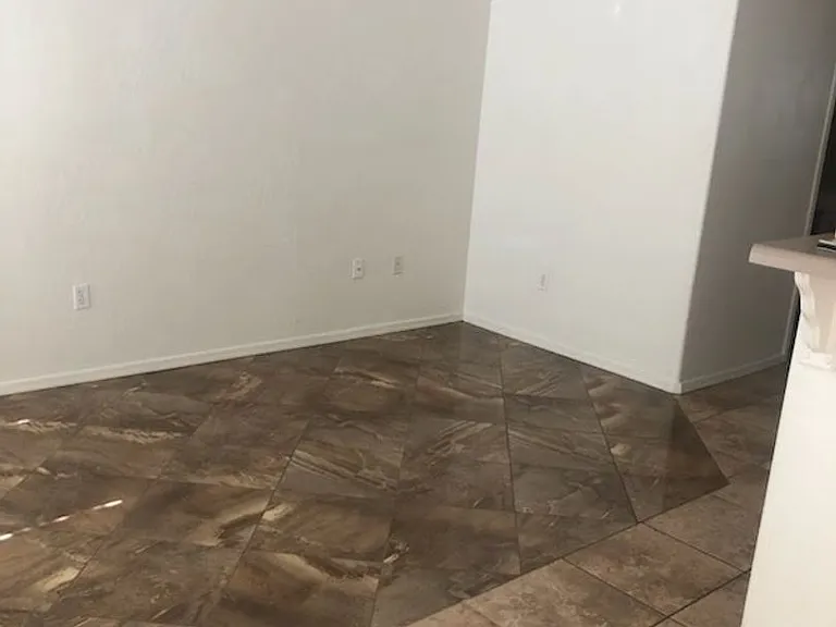 Bella Rosa Apartments — Photo 101