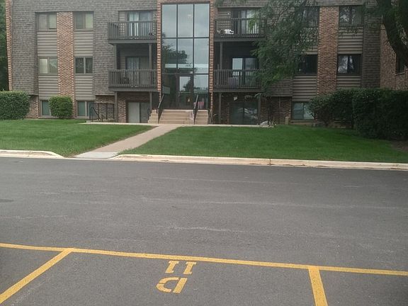 2nd image of 1480 Stonebridge Cir #1-D