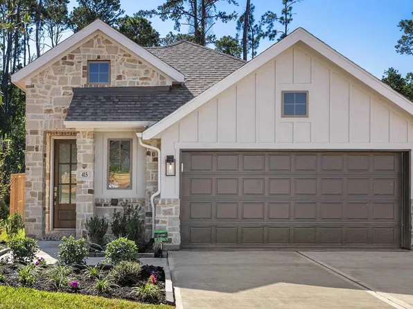 415 Golden Cascade Ct, Willis, TX 77318