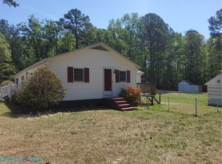 1014 Warner Rd, Urbanna, VA 23175