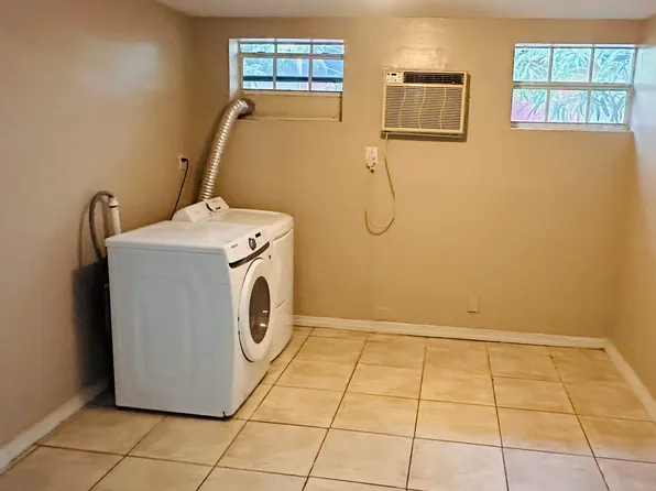 6308 Funston St, Hollywood, FL 33023
