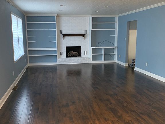 4th image of 2020 Weidner St
