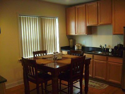 5th image of 6442 N Seeley Ave APT 3E