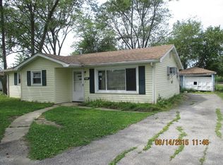 25926 S Princess Ln, Crete, IL 60417