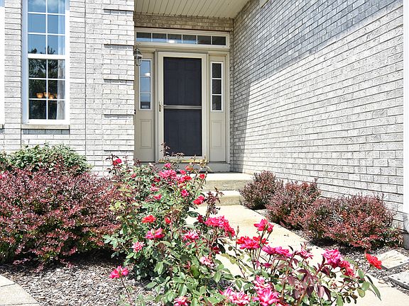 3rd image of 1286 McDole Dr