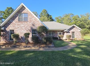 108 Comanche Dr, Terry, MS 39170