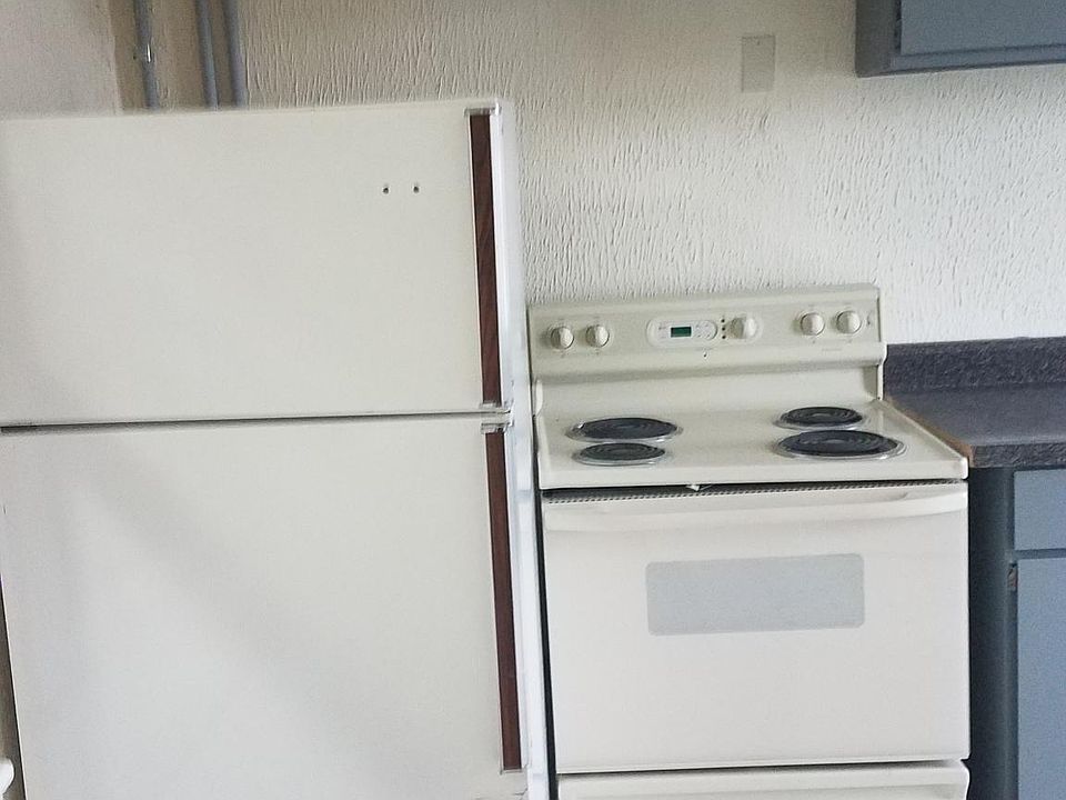 2nd image of 457 W Washington St APT 5