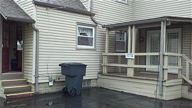 4th image of 1051 Meadowbrook Ave SE