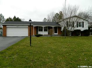 22 Park Rd, Pittsford, NY 14534