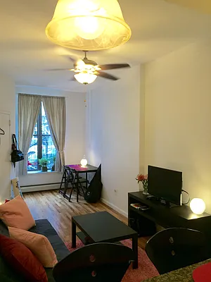 Rented by Mixon Grace | media 1