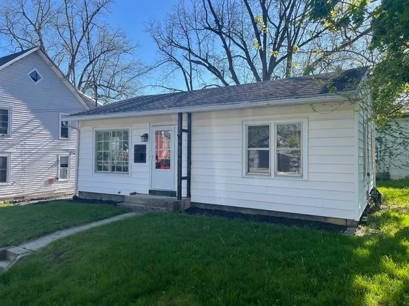317 S West St, Angola, IN 46703