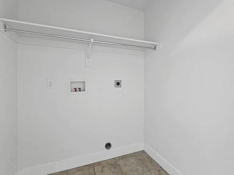 4442 W Lone Shadow Ln — Photo 19