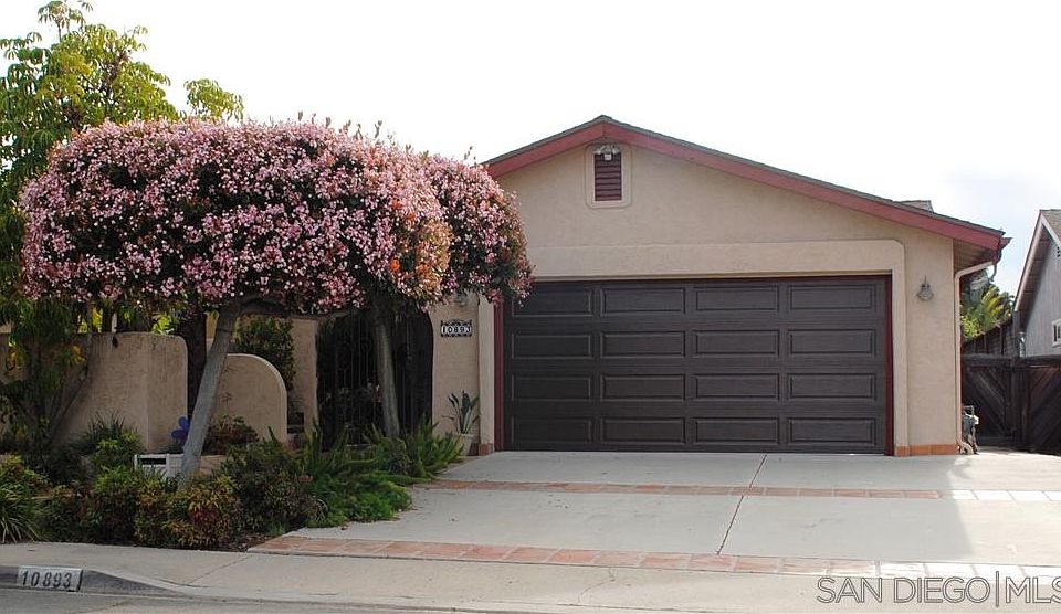 1st image of 10893 Valldemosa Ln