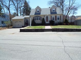 33 E Battery St, Abington, MA 02351