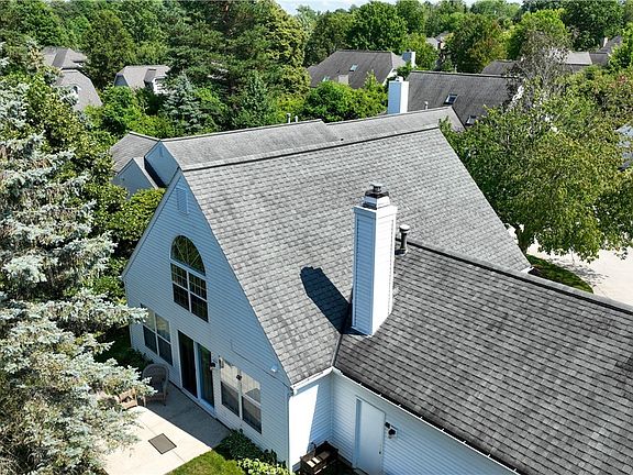 3rd image of 10267 Orchard Hill Ln #44R