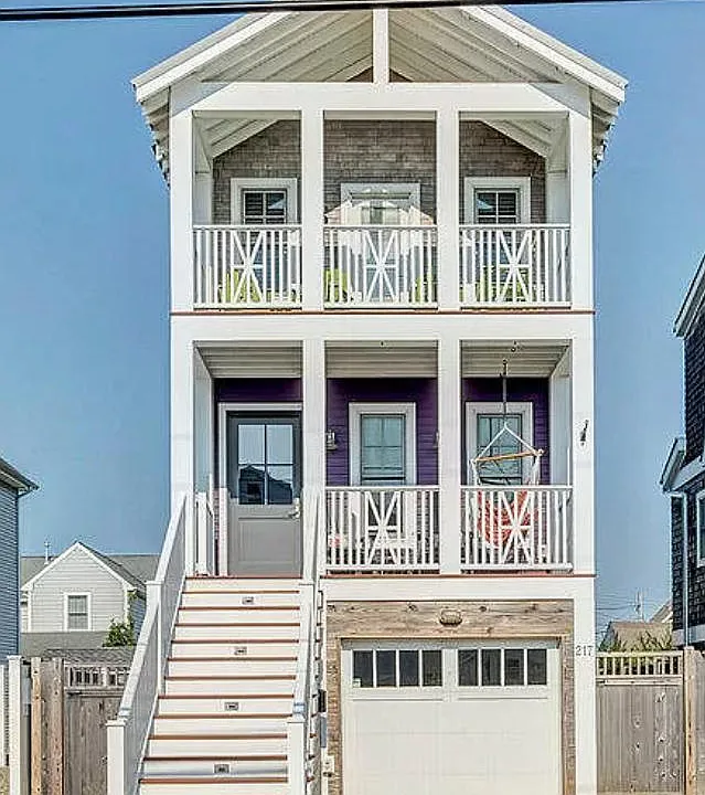 217 3rd Ave