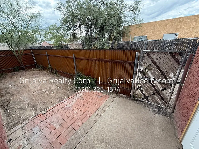 2833 Flanwill Maintenance — Photo 11