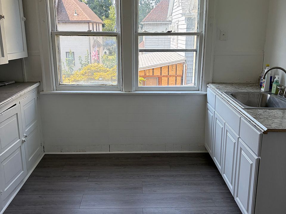 1st image of 57 Zittel St Unit 2