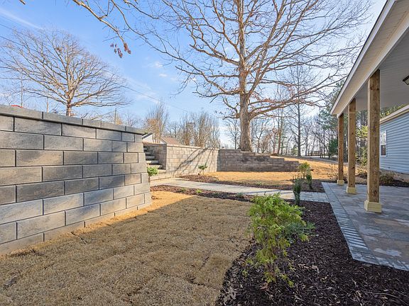 5th image of 992 Greenway Rd