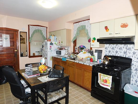 3rd image of 3123 S 54th Ave