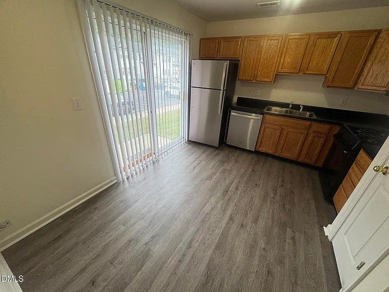 3011 Barrymore St #100 — Photo 3