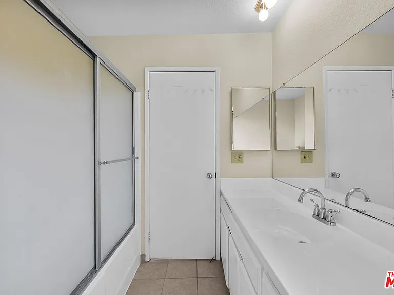 417 N Alhambra Ave #B — Photo 21